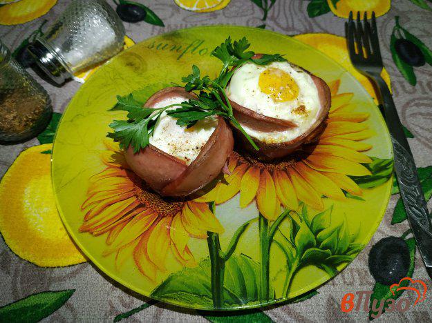 фото рецепта: Закусочное яйцо с колбасой и картофелем