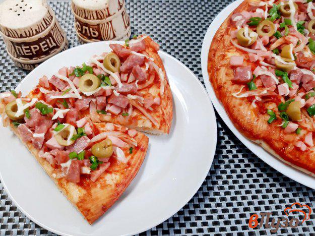 фото рецепта: Пицца с оливками и колбасками