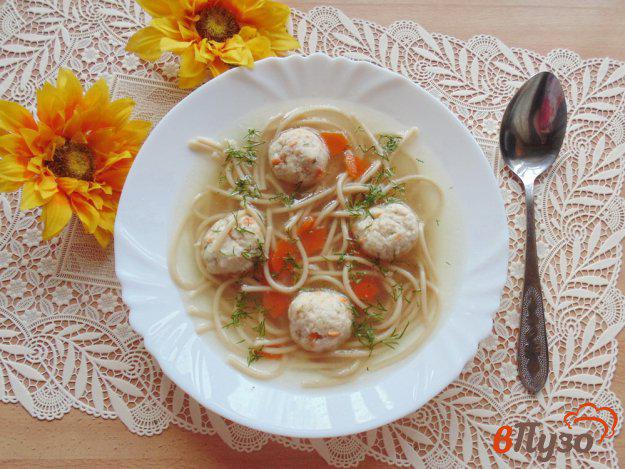 фото рецепта: Куриный суп с гречневой лапшой и фрикадельками