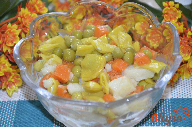 фото рецепта: Постный овощной салат с маринованной спаржевой фасолью