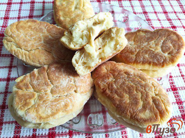 фото рецепта: Пирожки с картофельным пюре и сыром