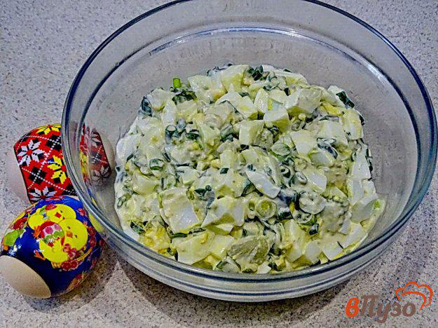 фото рецепта: Салат из зелёного лука и яиц