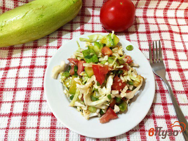 фото рецепта: Овощной салат с жареными кабачками
