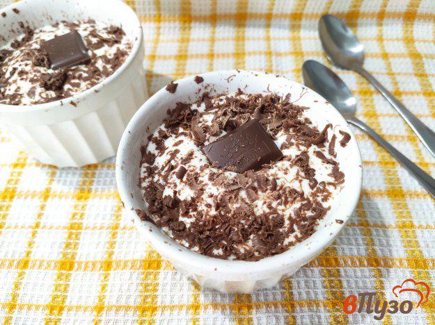 фото рецепта: Шоколадный десерт с вишнёвым вареньем