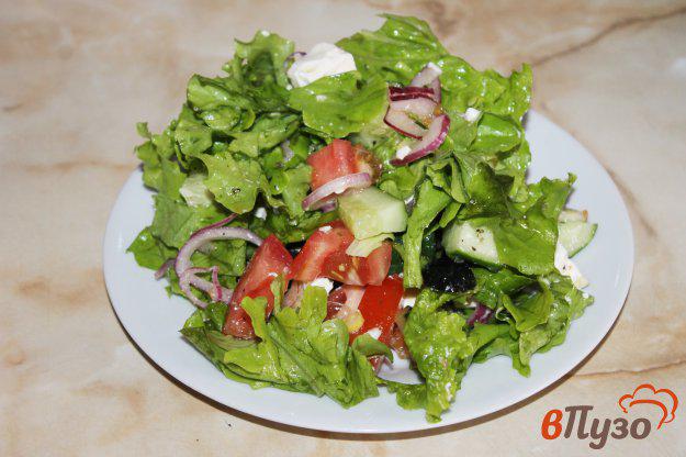 фото рецепта: Салат Греческий с маринованным красным луком