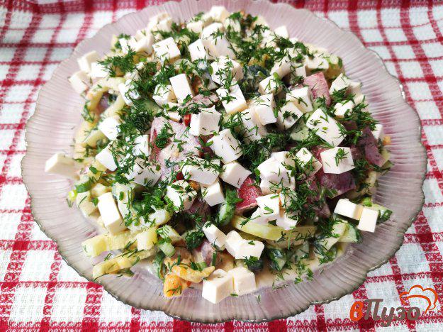 фото рецепта: Овощной салат с плавленым сырком