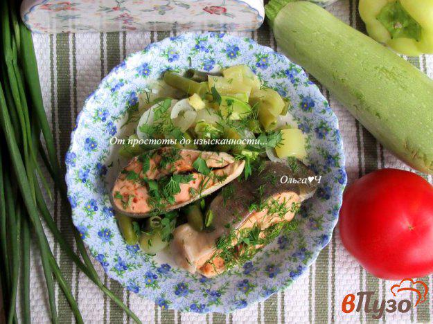 фото рецепта: Горбуша с зелеными овощами