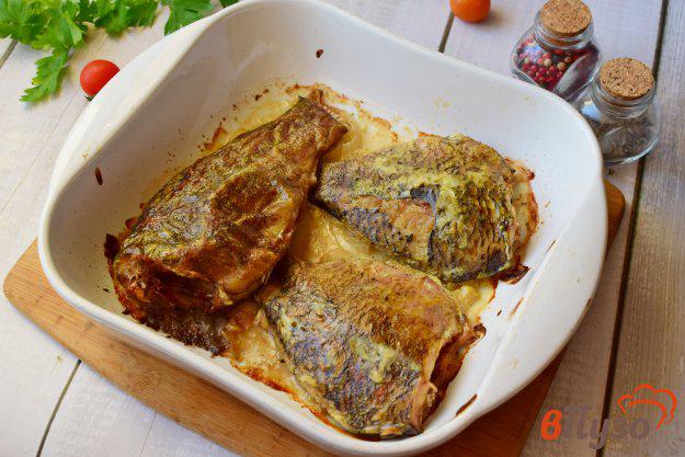 фото рецепта: Речная рыба в сметане в духовке