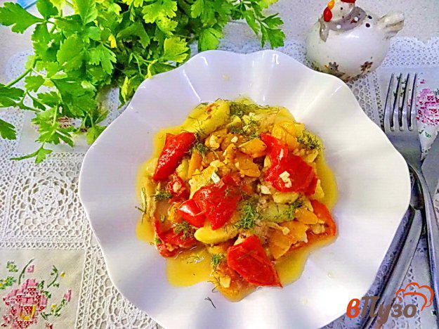 фото рецепта: Картофель с овощами и куриными голенями