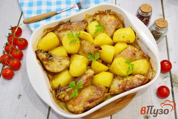 фото рецепта: Курица с картофелем в духовке