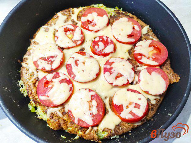 фото рецепта: Кабачковая пицца с помидорами и сыром
