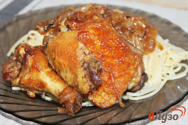 фото рецепта: Тушеная курица с луком на сковороде