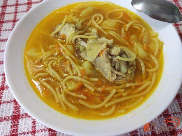 фото рецепта: Куриный суп со спагетти и куркумой