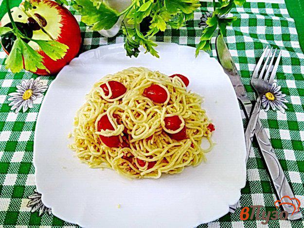 фото рецепта: Спагетти с помидорами и сыром