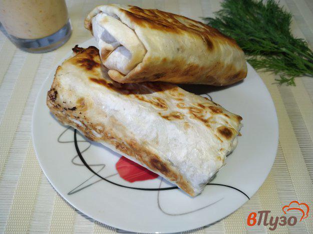 фото рецепта: Шаурма с куриным филе и сыром фета