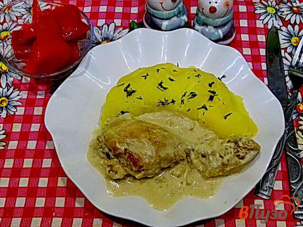 фото рецепта: Куриные голени в сметанно-чесночном соусе