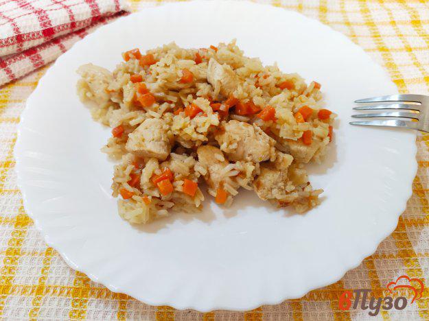 фото рецепта: Рис с курицей на сковороде