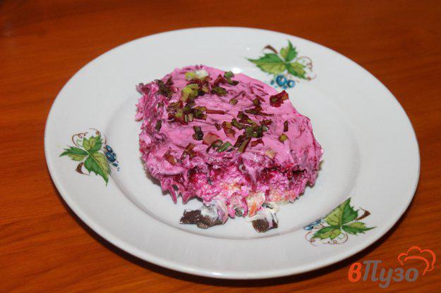 фото рецепта: Салат « Грибы под овощной шубой »