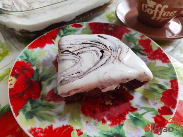 фото рецепта: Шоколадный пирог со сметанным кремом