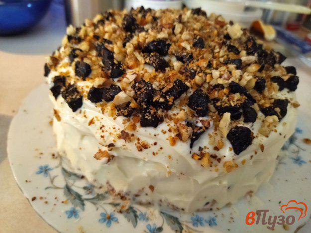 фото рецепта: Торт со сметанным кремом черносливом и грецкими орехами