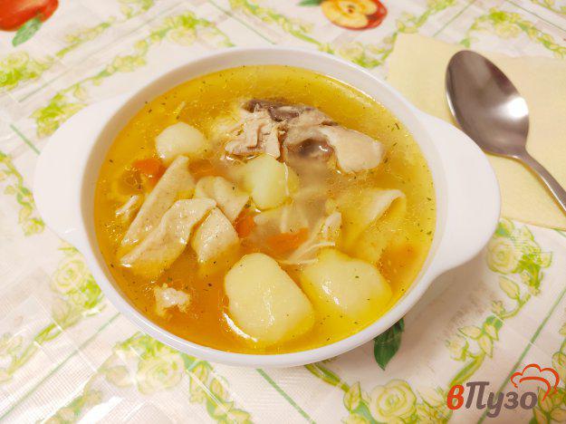 фото рецепта: Куриный суп с домашней лапшой