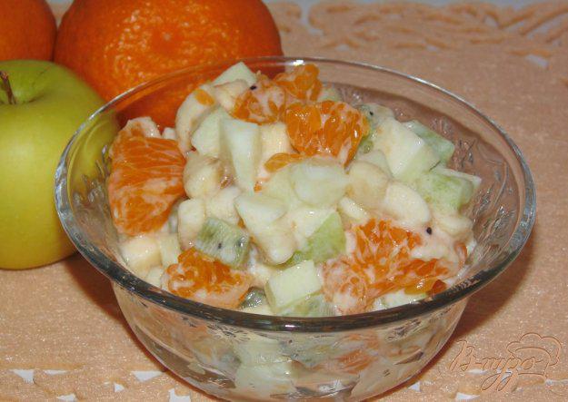 фото рецепта: Фруктовый салат с йогуртом