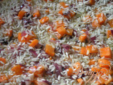 Фото приготовление рецепта: Фаршированные перцы с рисом и шпинатом шаг №2