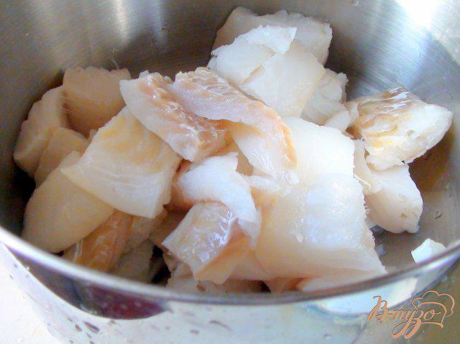 Фото приготовление рецепта: Букатини с рыбным рагу. Паста с рыбным соусом. шаг №1