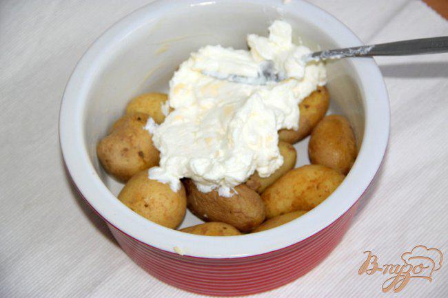 Фото приготовление рецепта: Молодой картофель, да по-княжески шаг №3