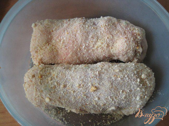 Фото приготовление рецепта: Котлеты из куриного филе с сыром. шаг №6