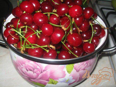 Фото приготовление рецепта: Варенье вишневое без косточек шаг №1