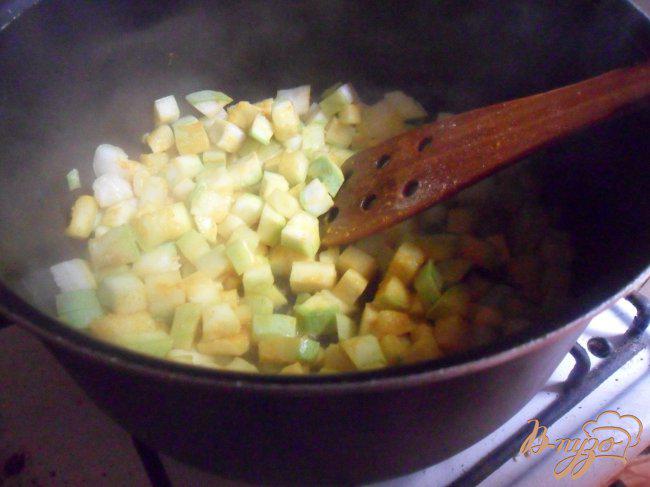 Фото приготовление рецепта: Кабачковый суп - пюре шаг №3