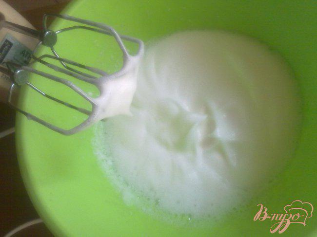 Фото приготовление рецепта: Парфе из йогурта с жареными персиками шаг №3