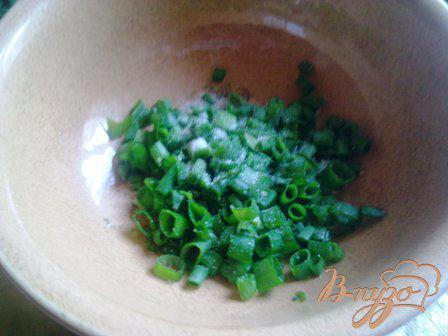 Фото приготовление рецепта: Холодный суп из кефира шаг №2