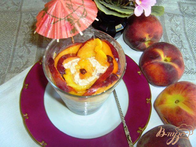 Фото приготовление рецепта: Персиковый десерт шаг №4