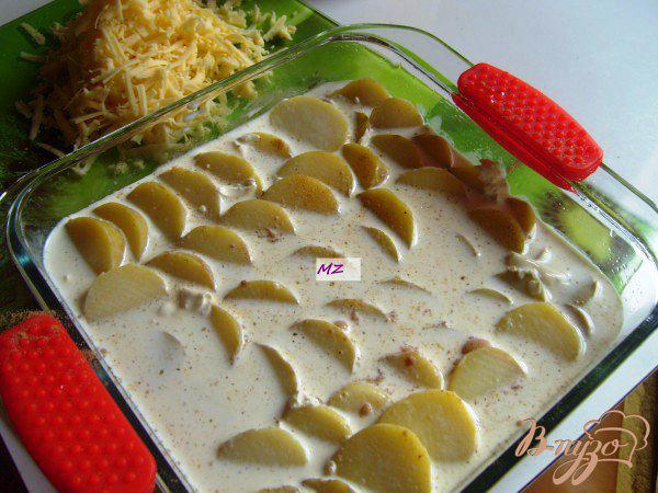 Фото приготовление рецепта: Картофельный гратен дофинуа шаг №2