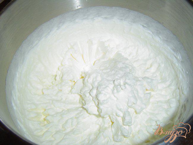 Фото приготовление рецепта: Сливочный тарт с карамелью шаг №4