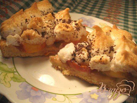Фото приготовление рецепта: Пирог с персиками «Дар лета» шаг №7