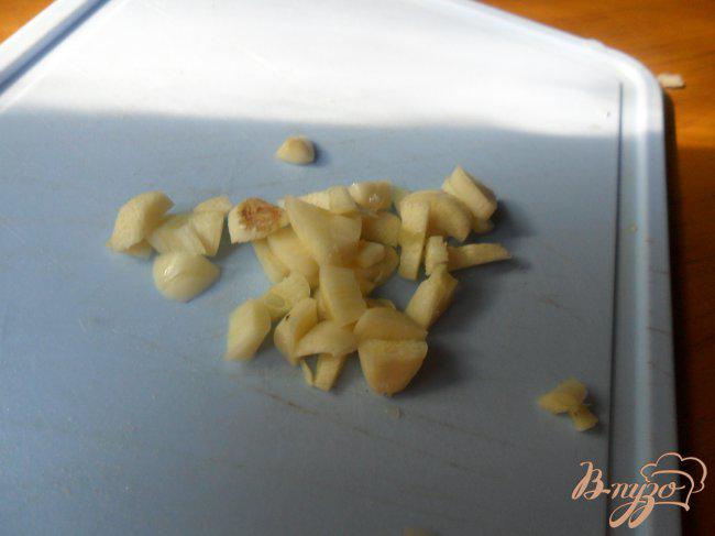 Фото приготовление рецепта: Печень с грибами шаг №2