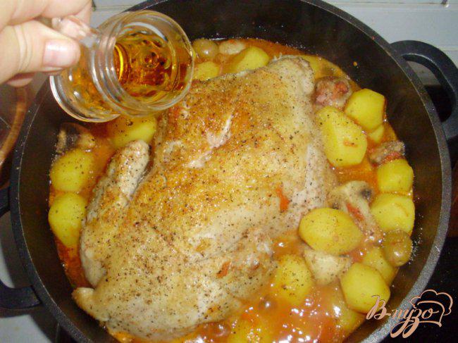 Фото приготовление рецепта: Курица с оливками по-корсикански «Poulet aux olives» шаг №4
