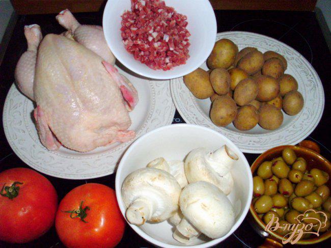 Фото приготовление рецепта: Курица с оливками по-корсикански «Poulet aux olives» шаг №1