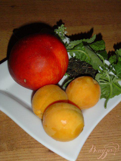 Фото приготовление рецепта: «Чай с абрикосом,нектарином и мятой.» шаг №1
