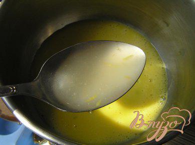 Фото приготовление рецепта: Лимонный заварной крем шаг №2
