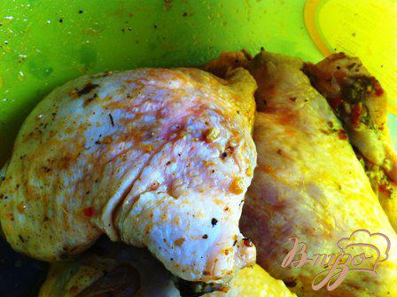 Фото приготовление рецепта: Курица  в меду и аджике шаг №2