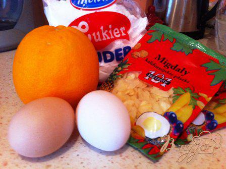 Фото приготовление рецепта: Флорентины с миндалем и апельсином шаг №1