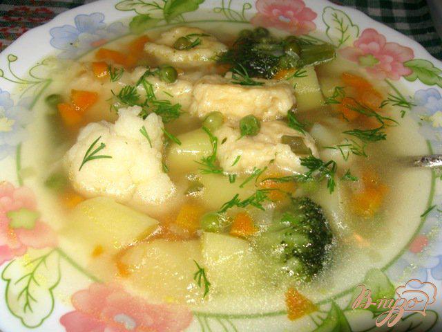 Фото приготовление рецепта: Суп с сырными клецками и овощами шаг №7