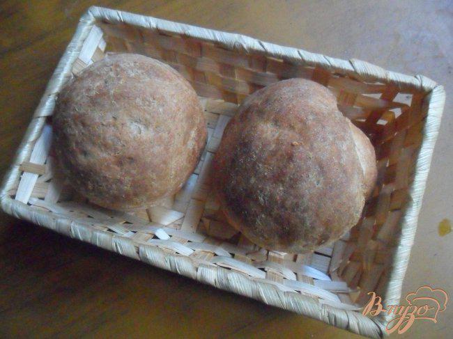Фото приготовление рецепта: Хлебные булочки с цельнозерновой мукой шаг №9