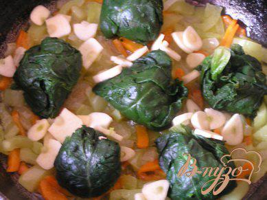 Фото приготовление рецепта: Шпинат с овощами в соусе терияки шаг №3