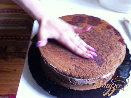 Фото приготовление рецепта: Шварцвальдский вишневый торт («Черный лес») шаг №14