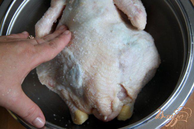 Фото приготовление рецепта: Жареная курица в стиле «Zuni Cafe» шаг №4